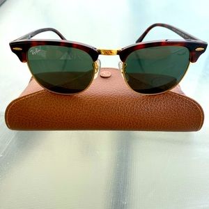 Clubmaster Rayban’s